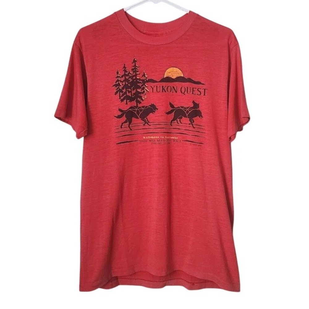 VINTAGE 1987 YUKON QUEST Sled Dog Race T-Shirt 50/50 Made in‎ USA Red Size L